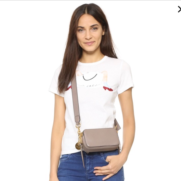 Marc Jacobs Handbags - Marc Jacobs Recruit Camera Bag in Mink